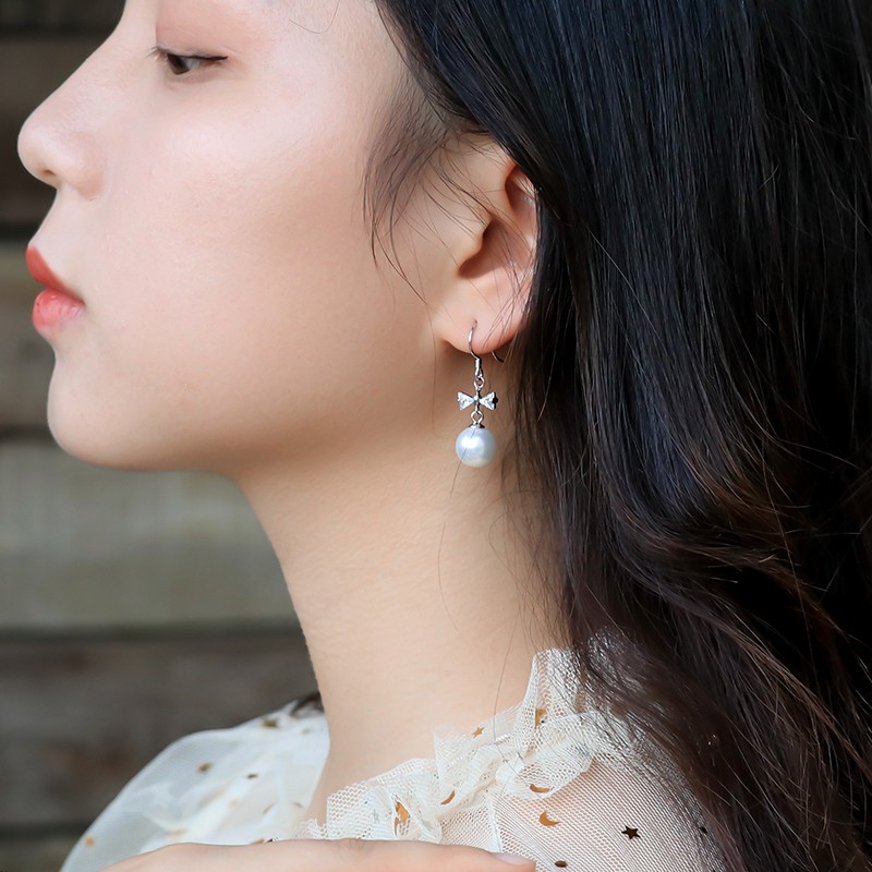 十六月缘 纯银简约蝴蝶耳饰