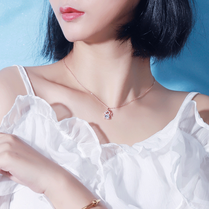 伊黛儿 纯银闪钻福鼠项链