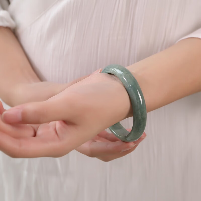 印象眸 醇厚高光泽 翡翠手镯