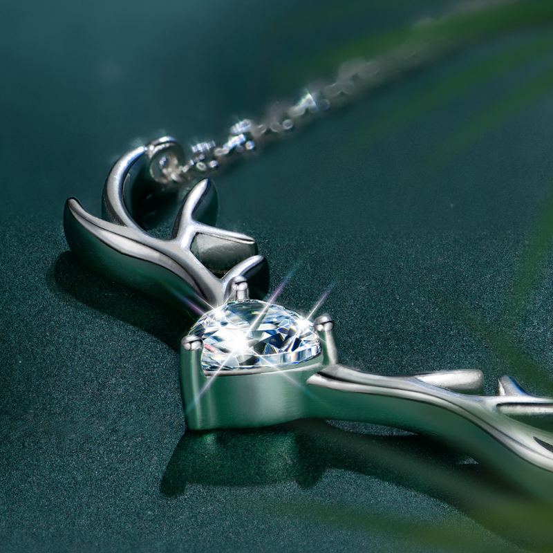 礼意久久 一鹿有你银项链