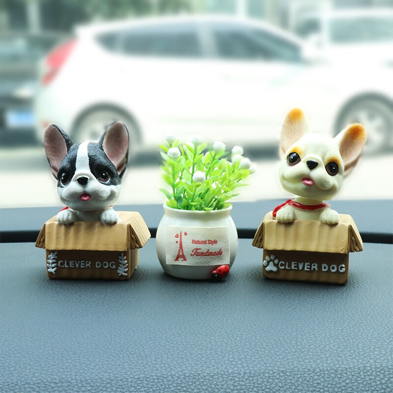 极度空间 摇头法斗摆件