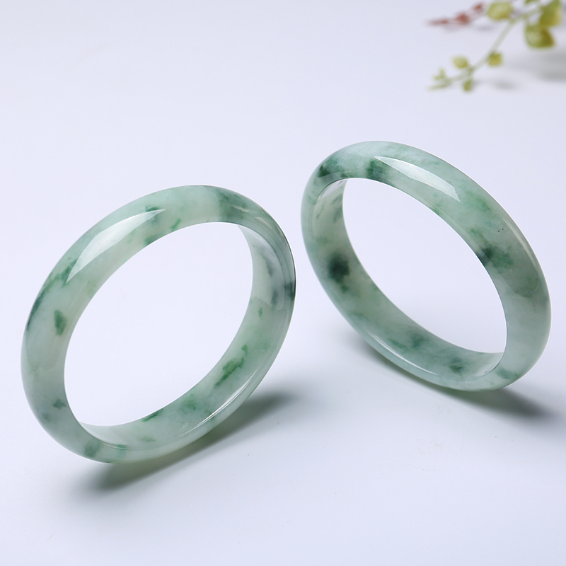 印象眸 贵妃椭圆翡翠手镯