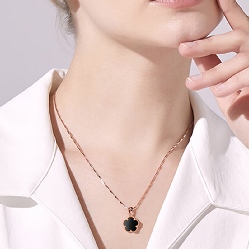 Winy 五瓣花锁骨链