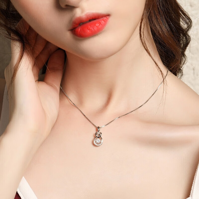 艾维拉 简约潮流水滴项链