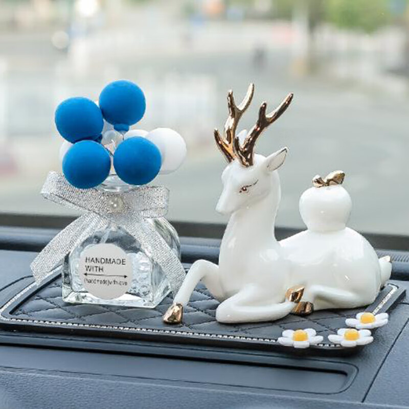 聚屹 一鹿平安摆件