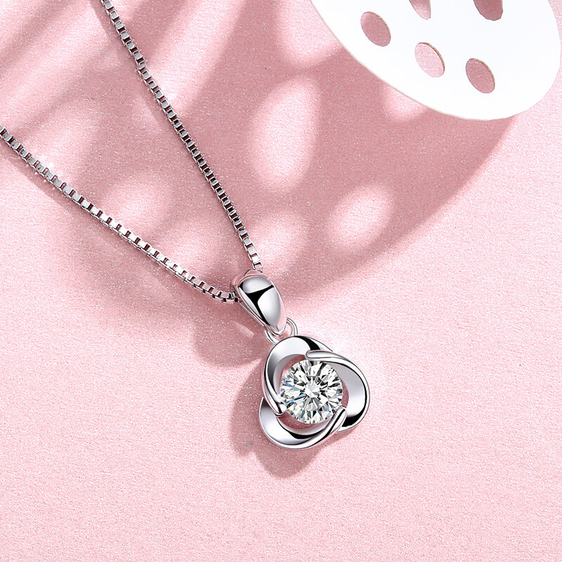 Vana 三叶草简约银项链