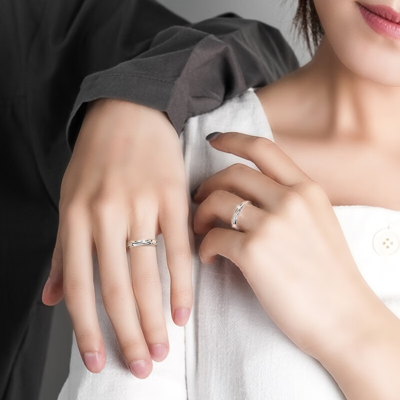 沐兰共度爱河情侣戒指