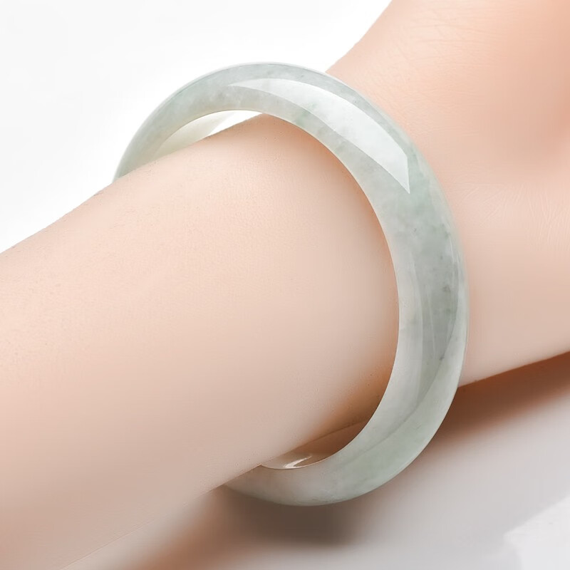 千载一玉 淡绿飘花翡翠手镯