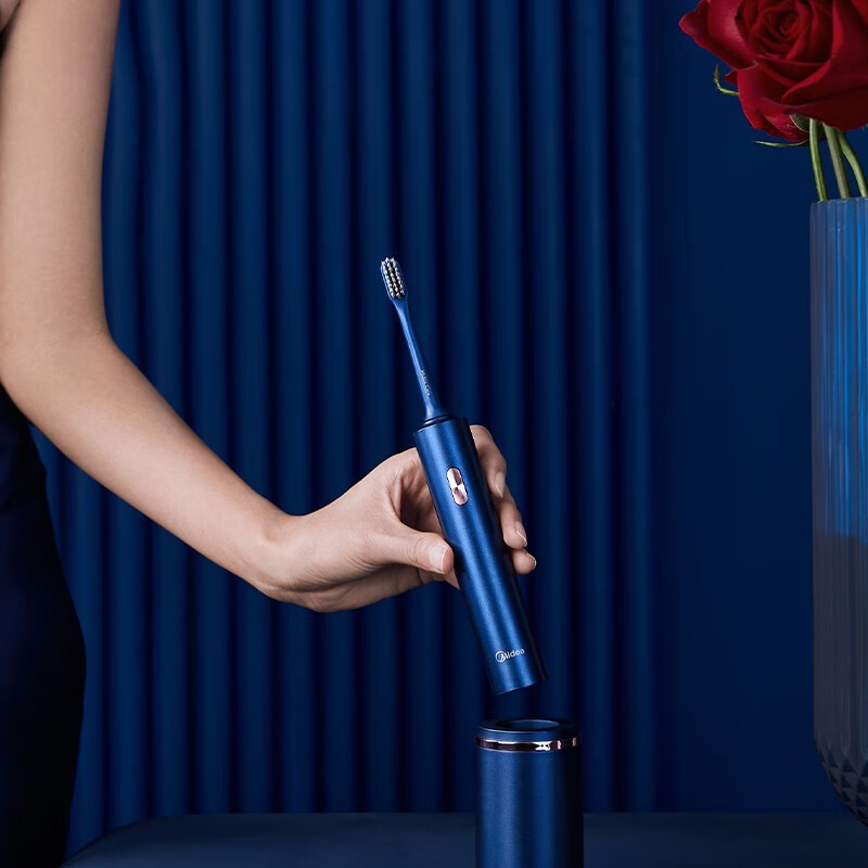 美的 智能电动牙刷