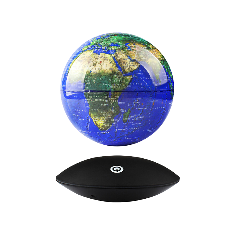 创意猪 自旋转 地球仪