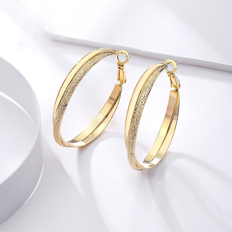 晓色夸张欧美耳饰