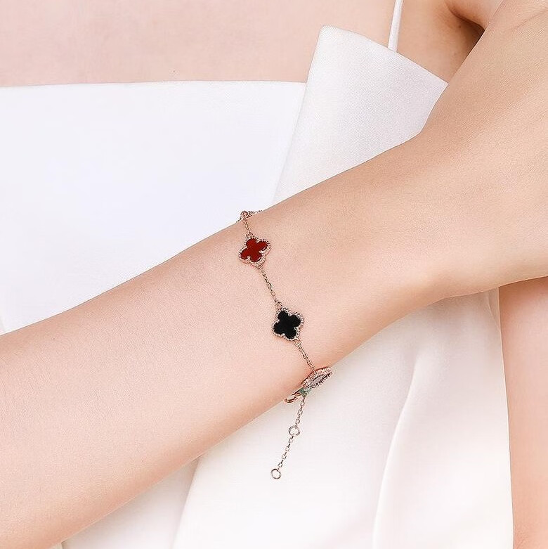 艾素 玫瑰彩金四叶草手链