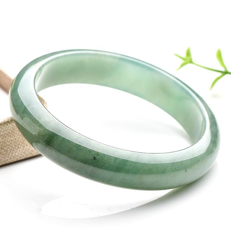 可玉可求 冰底油绿色翡翠手镯