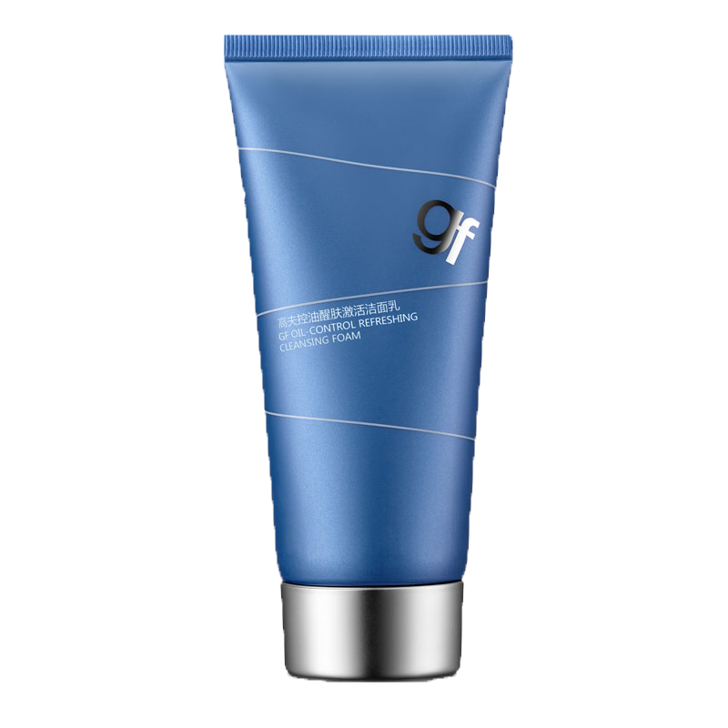 高夫控油醒肤洁面乳