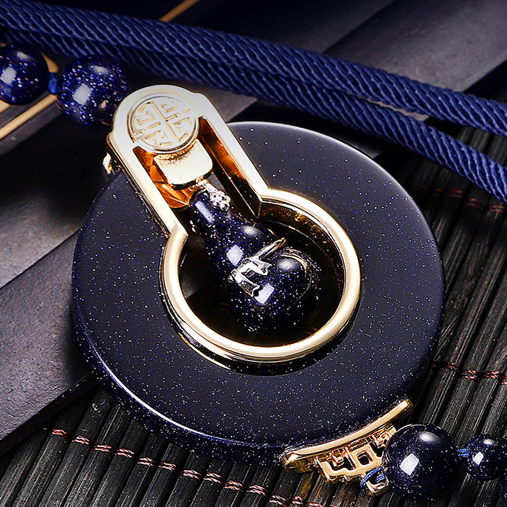 爱丽斯 蓝砂石汽车挂件