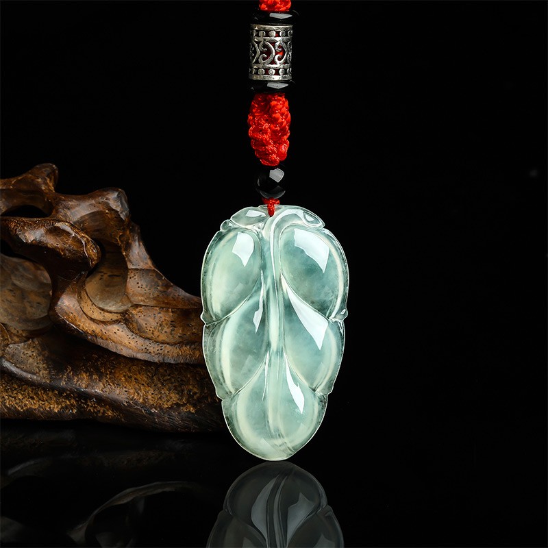 周六福 树叶翡翠吊坠