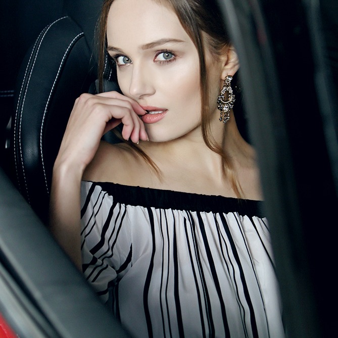 Eternelle 复古耳饰