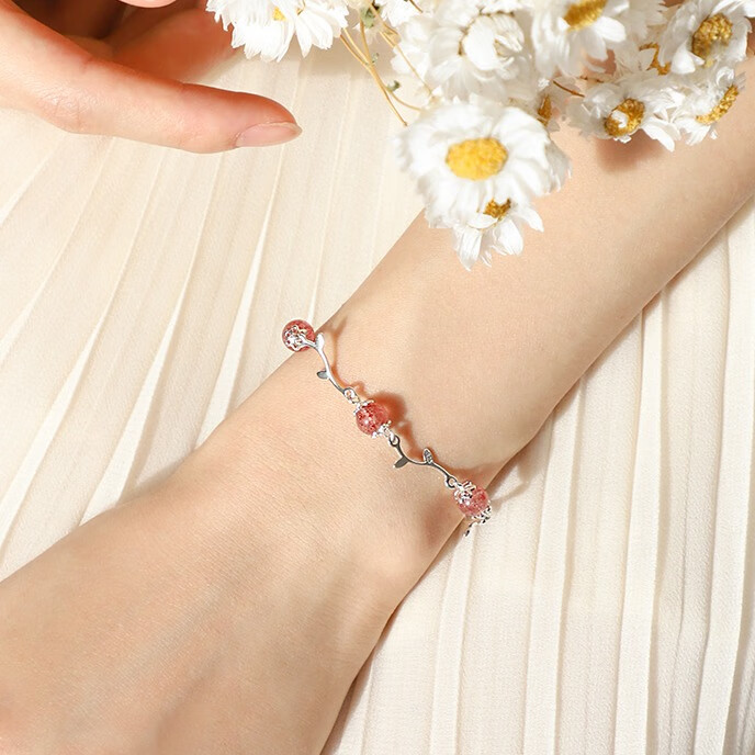 YYEU 花枝草莓晶手链