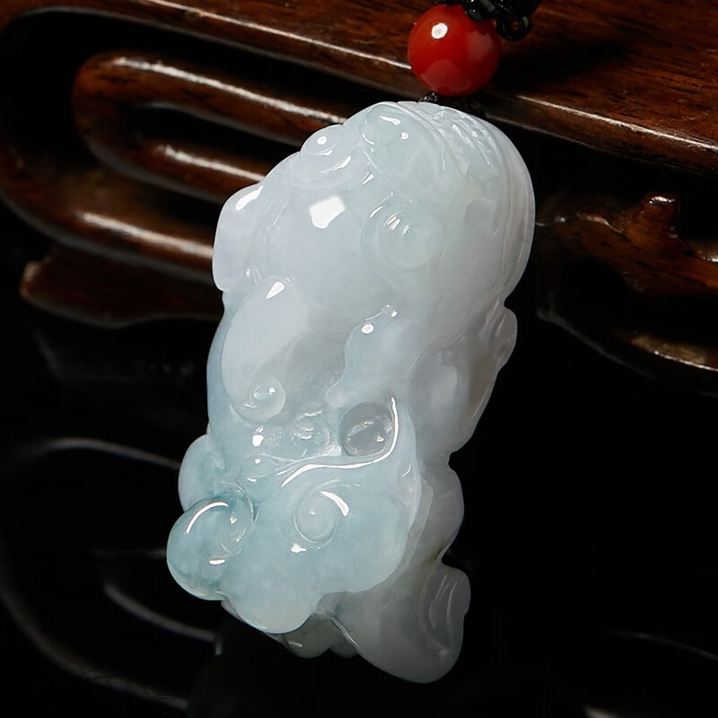 曼丽翠 翡翠貔貅吊坠项链