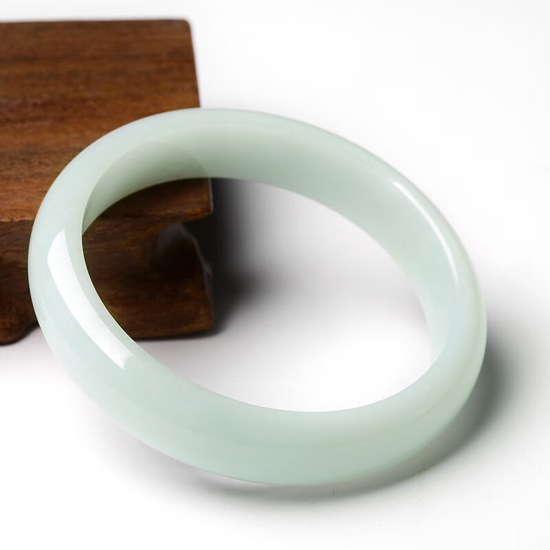 凤禧 水润饱满 翡翠手镯