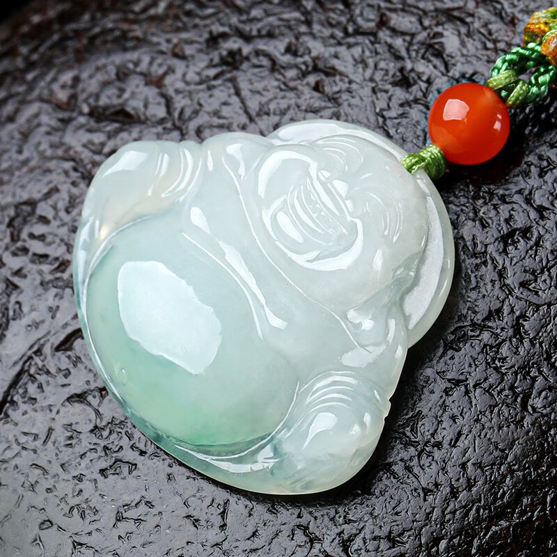 珍唯伊 润泽光洁翡翠吊坠