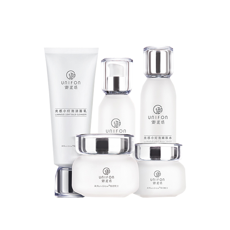 御泥坊 光感小灯泡亮肤套装