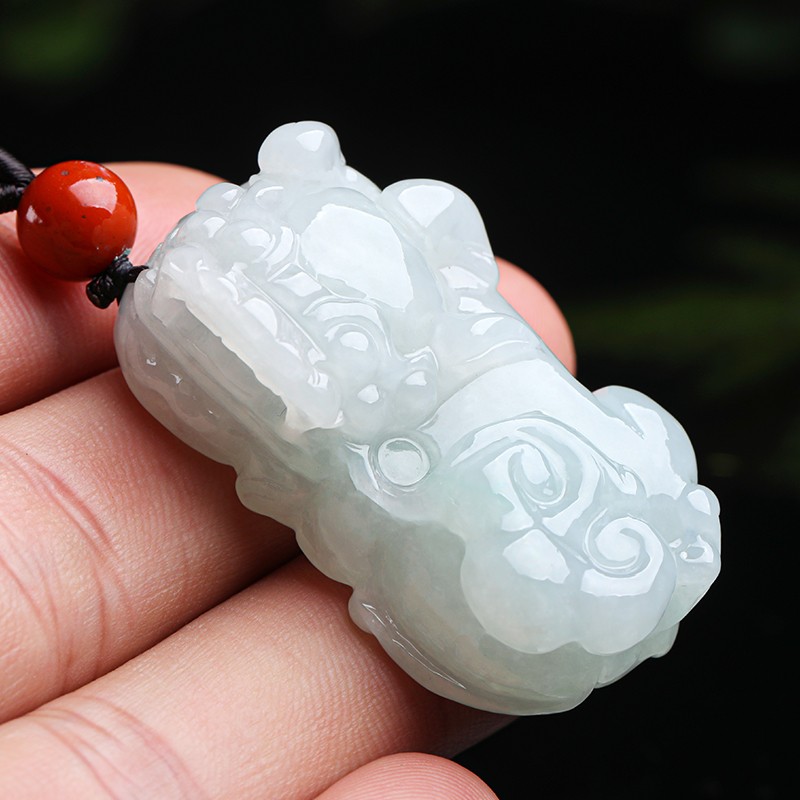 珍唯伊 霸气貔貅翡翠吊坠