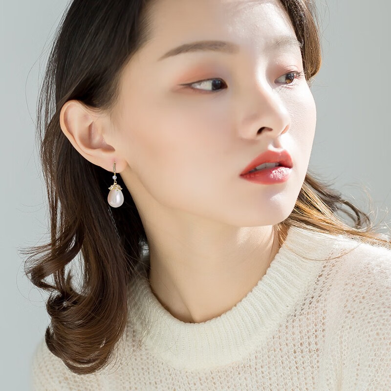 Qlady 水晶花朵大珍珠耳饰