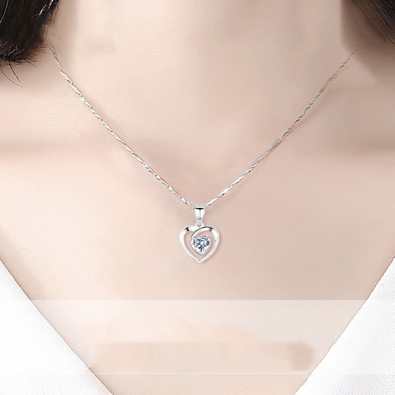 唯一 时尚锁骨银项链