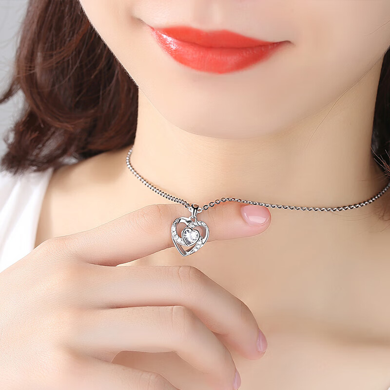 卡诗诺 银饰心形电镀白金项链