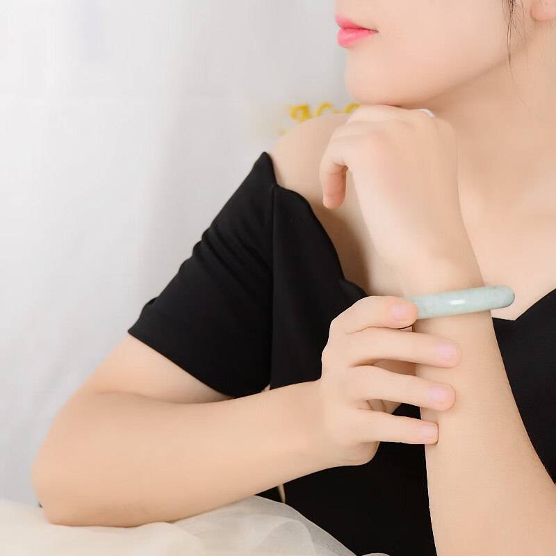 可玉可求 飘花冰种翡翠手镯