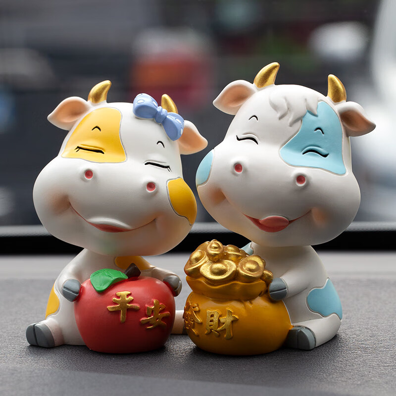 自由牛迷你汽车摆件