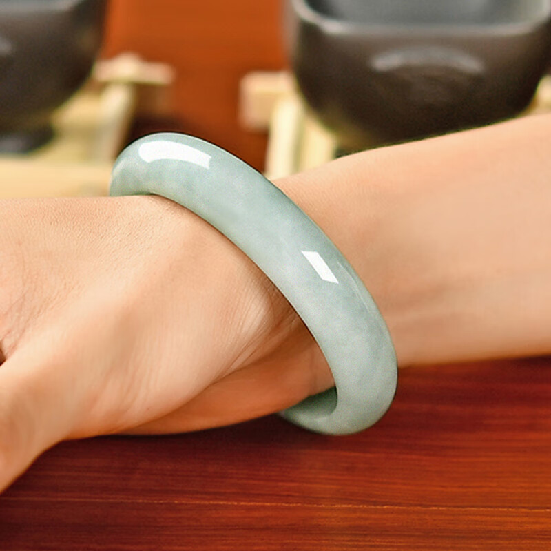 东方雅翠 A货翡翠手镯