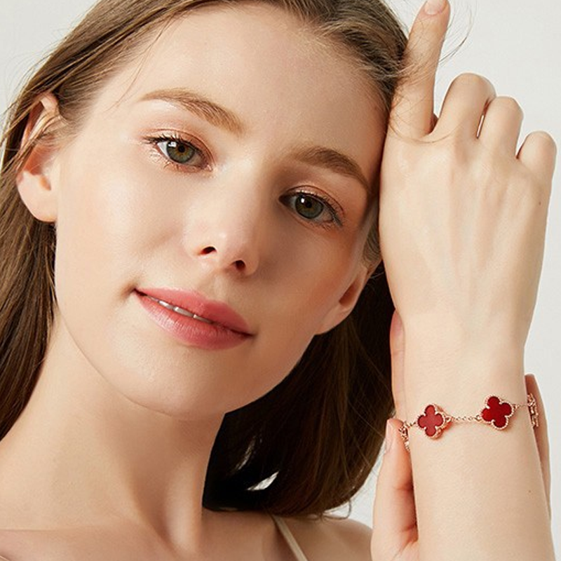 玛萨皇冠 四叶草手链