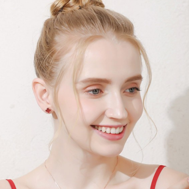 玛萨皇冠 四叶草小巧耳饰