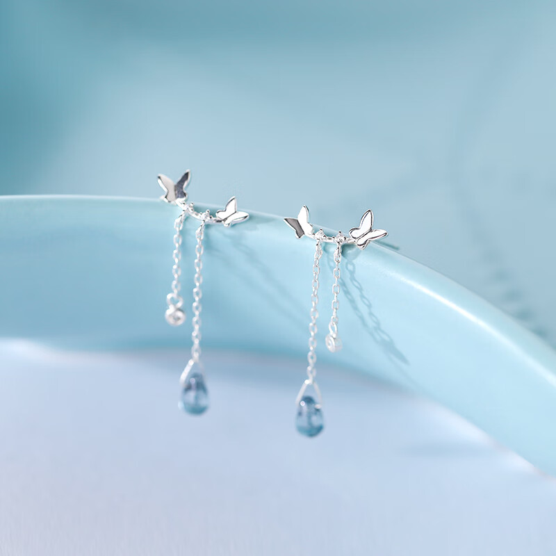 YYEU 气质蝴蝶流苏耳饰