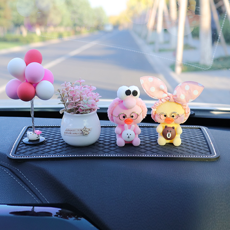 拿德 植绒材质汽车摆件