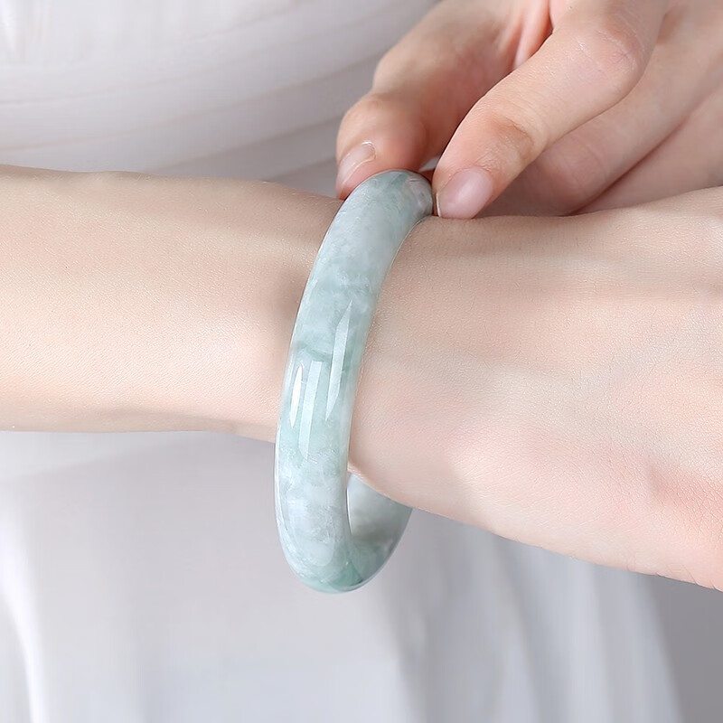 城市玉光 绿色翡翠手镯