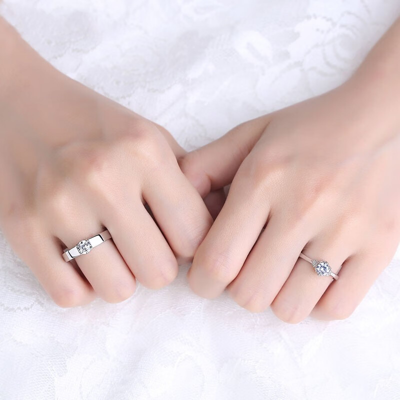 普蒂亚 日韩简约活口莫桑钻钻戒