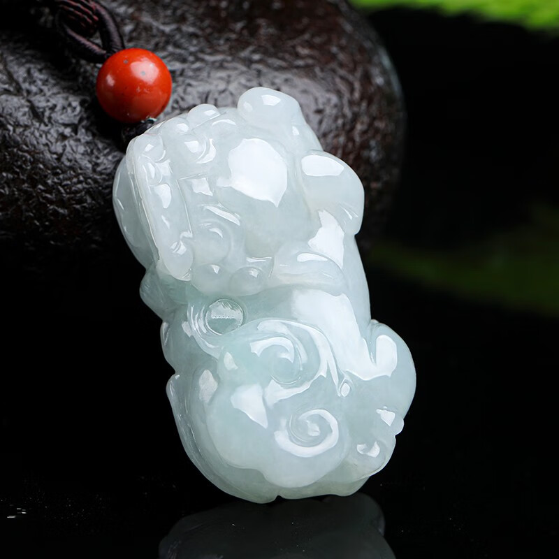 珍唯伊 飘绿霸王貔貅瑞兽吊坠