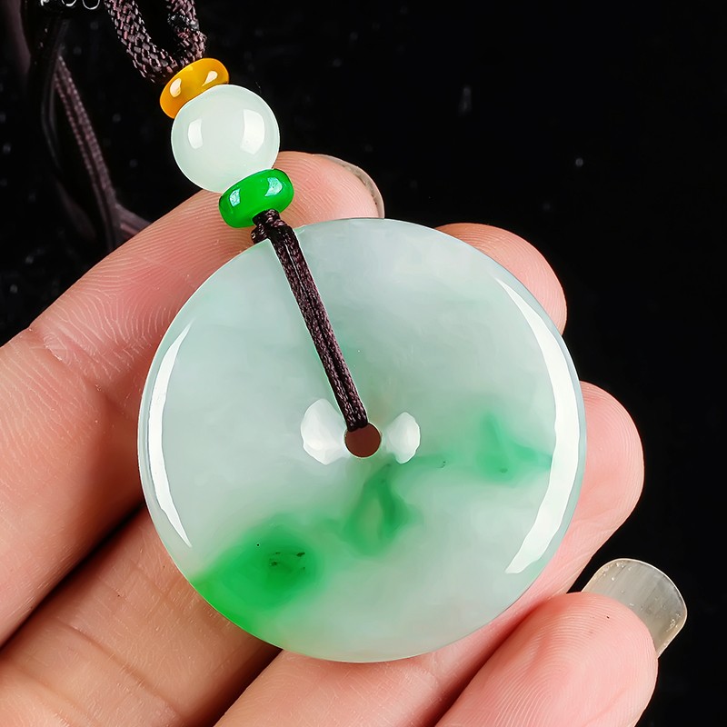 碧玉尊 飘花浅绿 翡翠吊坠