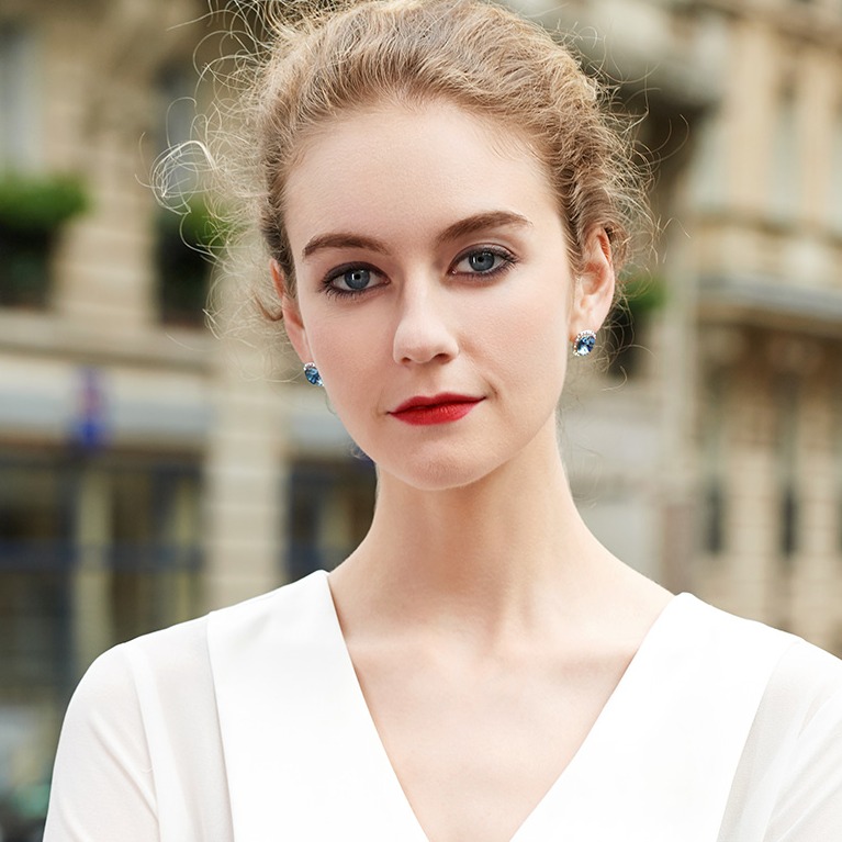 Eternelle 气质耳饰