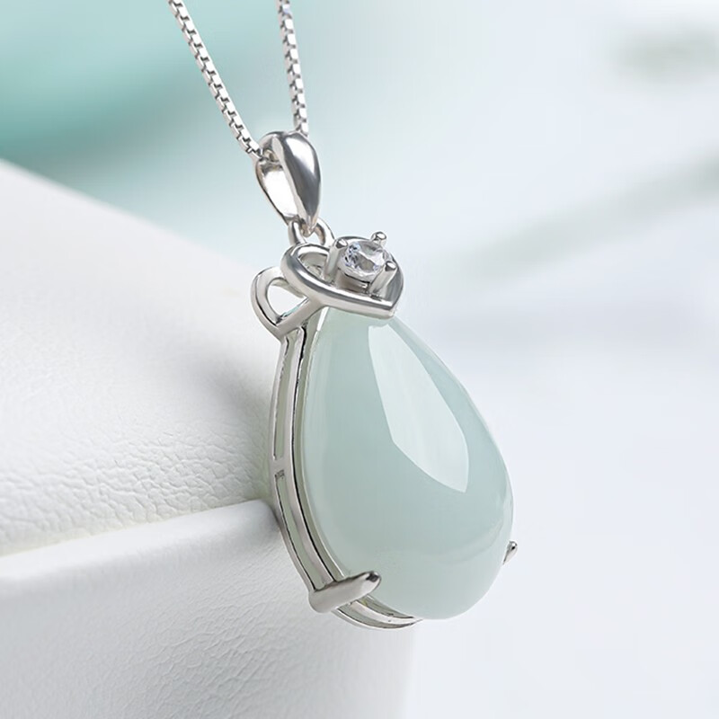 珍唯伊 s925银镶翡翠吊坠