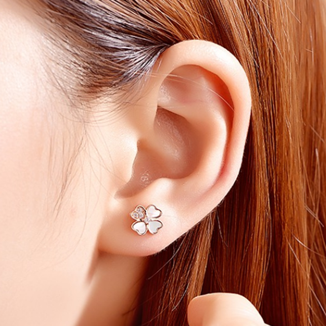爱的约定 18K金四叶草耳饰
