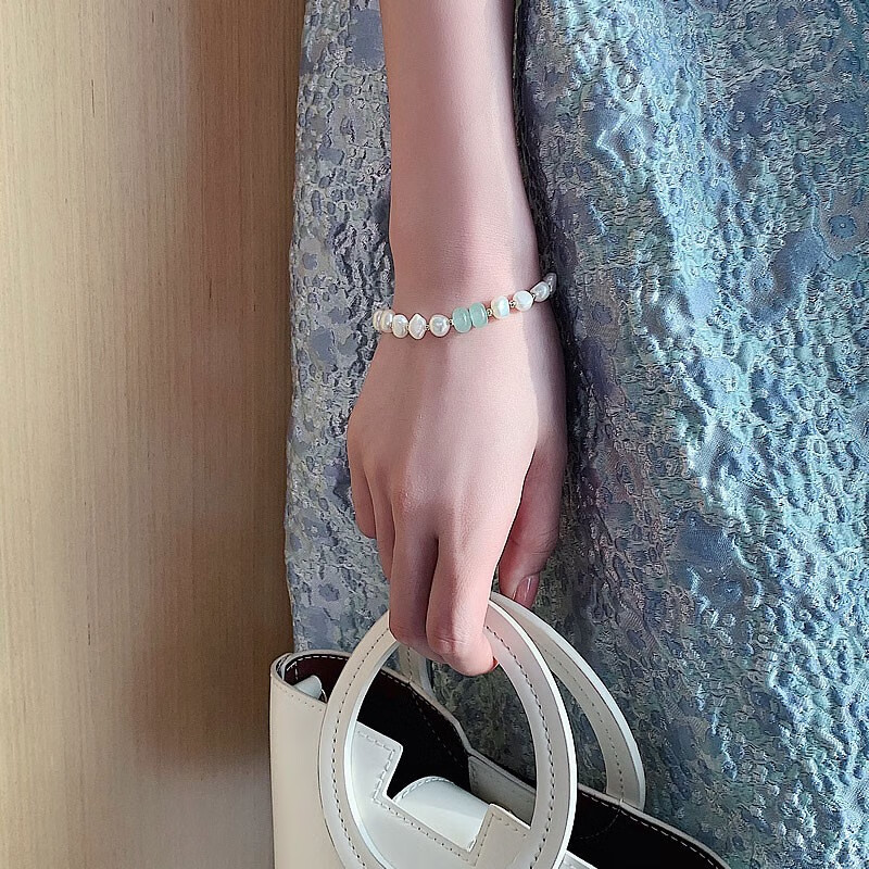 伊黛儿 绿石巴洛克珍珠手链