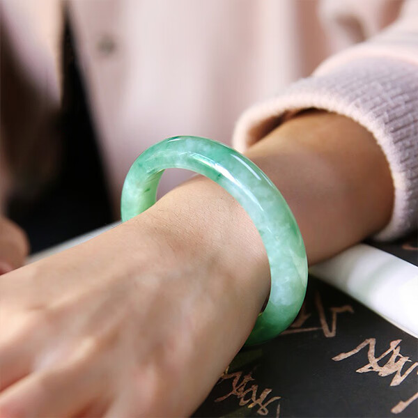 木觉 天然冰种飘绿飘花翡翠手镯