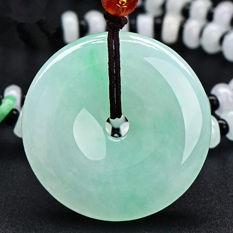 可玉可求 俏色淡绿平安扣