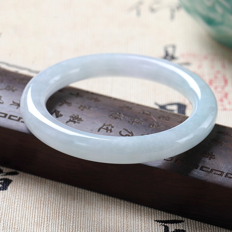 玉你相缘 紫罗兰带绿翡翠手镯