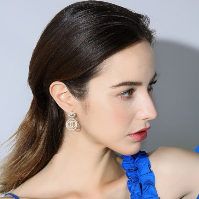 诗筠 永恒铂金耳饰