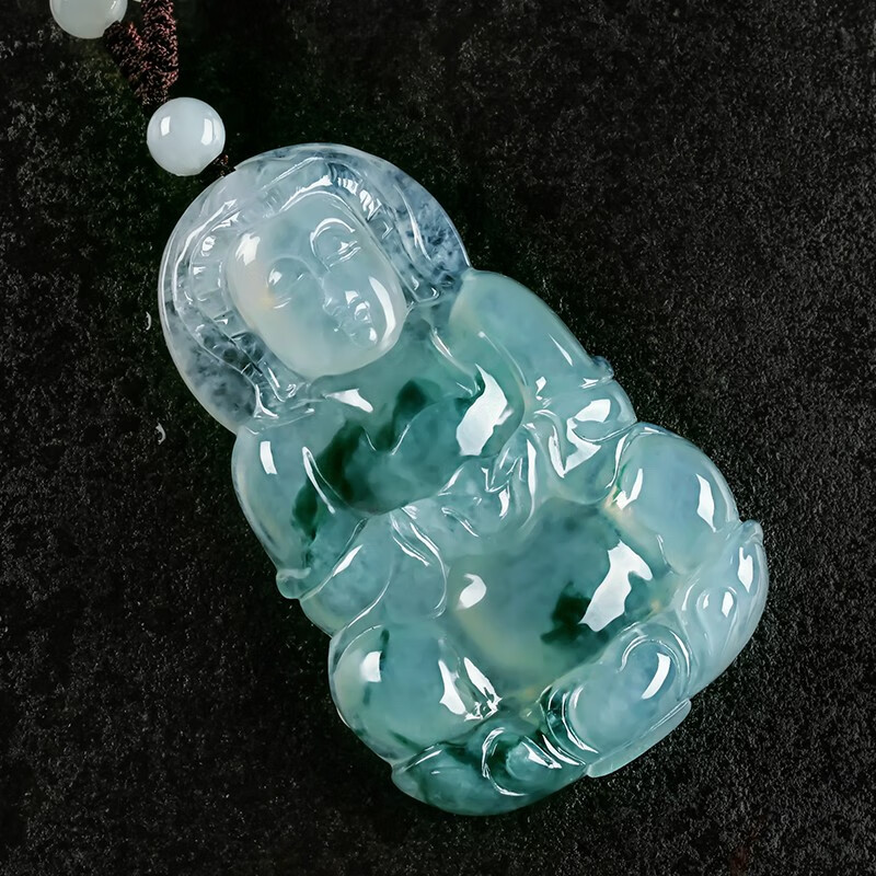 碧玉尊 冰种观音翡翠吊坠